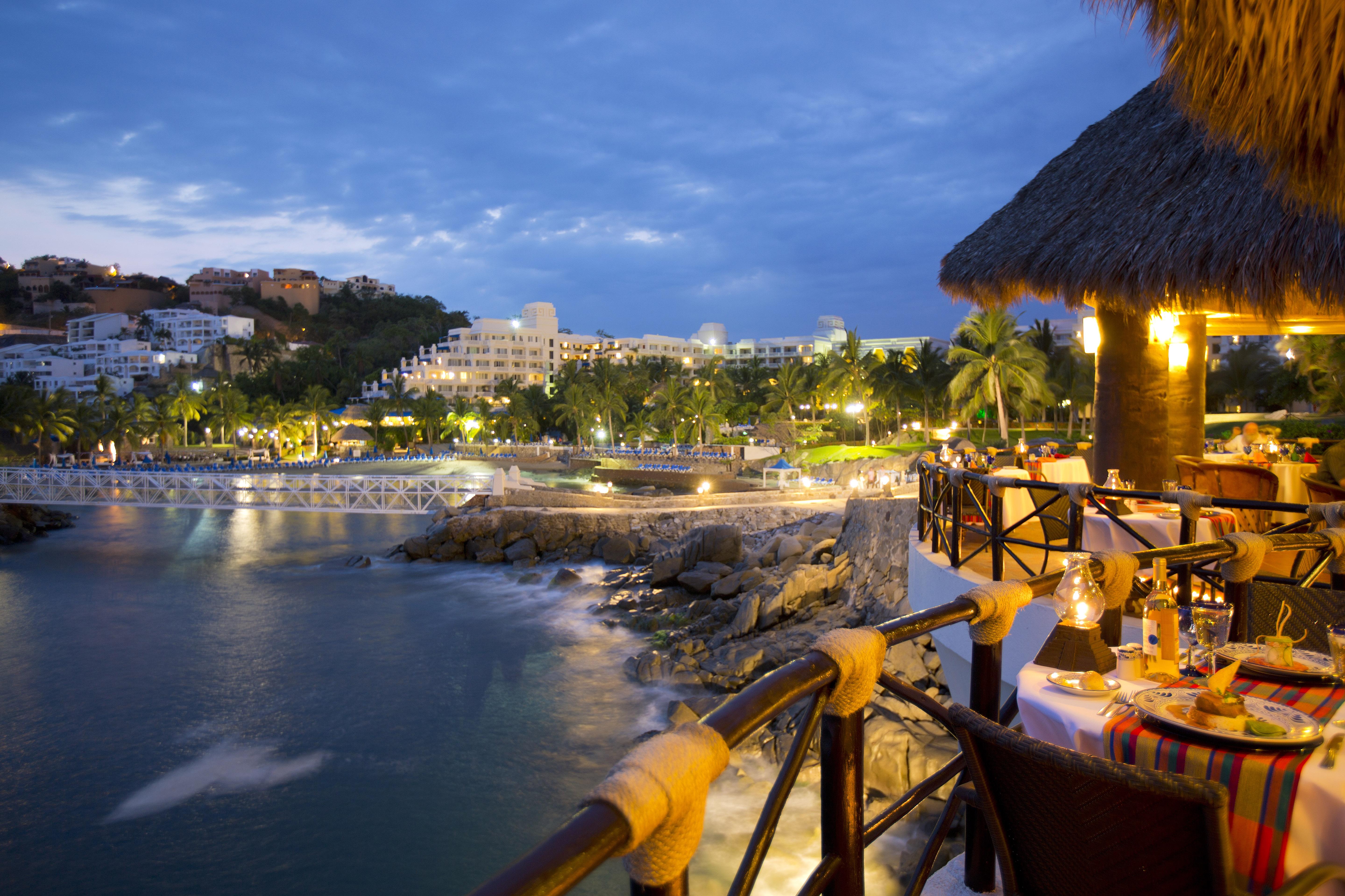 ホテル バルセロ カルミナ オールインクルーシブ マンサニージョ エクステリア 写真 Puerto Vallarta