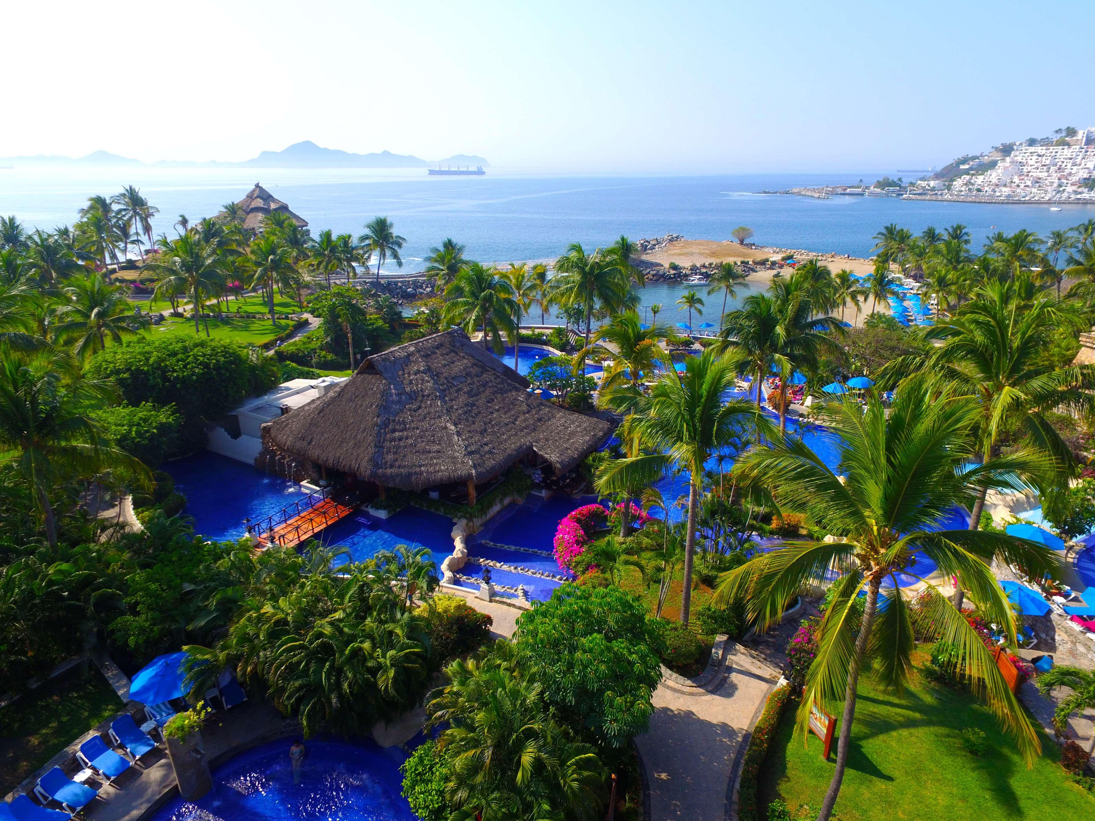 ホテル バルセロ カルミナ オールインクルーシブ マンサニージョ エクステリア 写真 Aerial view of the resort